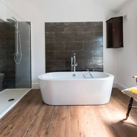 Harrogate Central Suites Apartment *